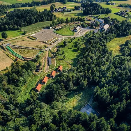 Jezowa Woda Osrodek Wypoczynkowy Palmiarnia I Курортный комплекс Przyszowa (Limanowa)